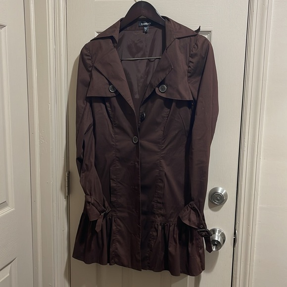 Beautiful Bebe trench coat - Picture 5 of 9
